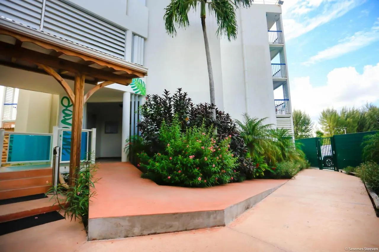 Studio Chic Avec Son Acces Plage Et Sans Coupure D'Eau Le Gosier  Le Gosier (Grande-Terre)