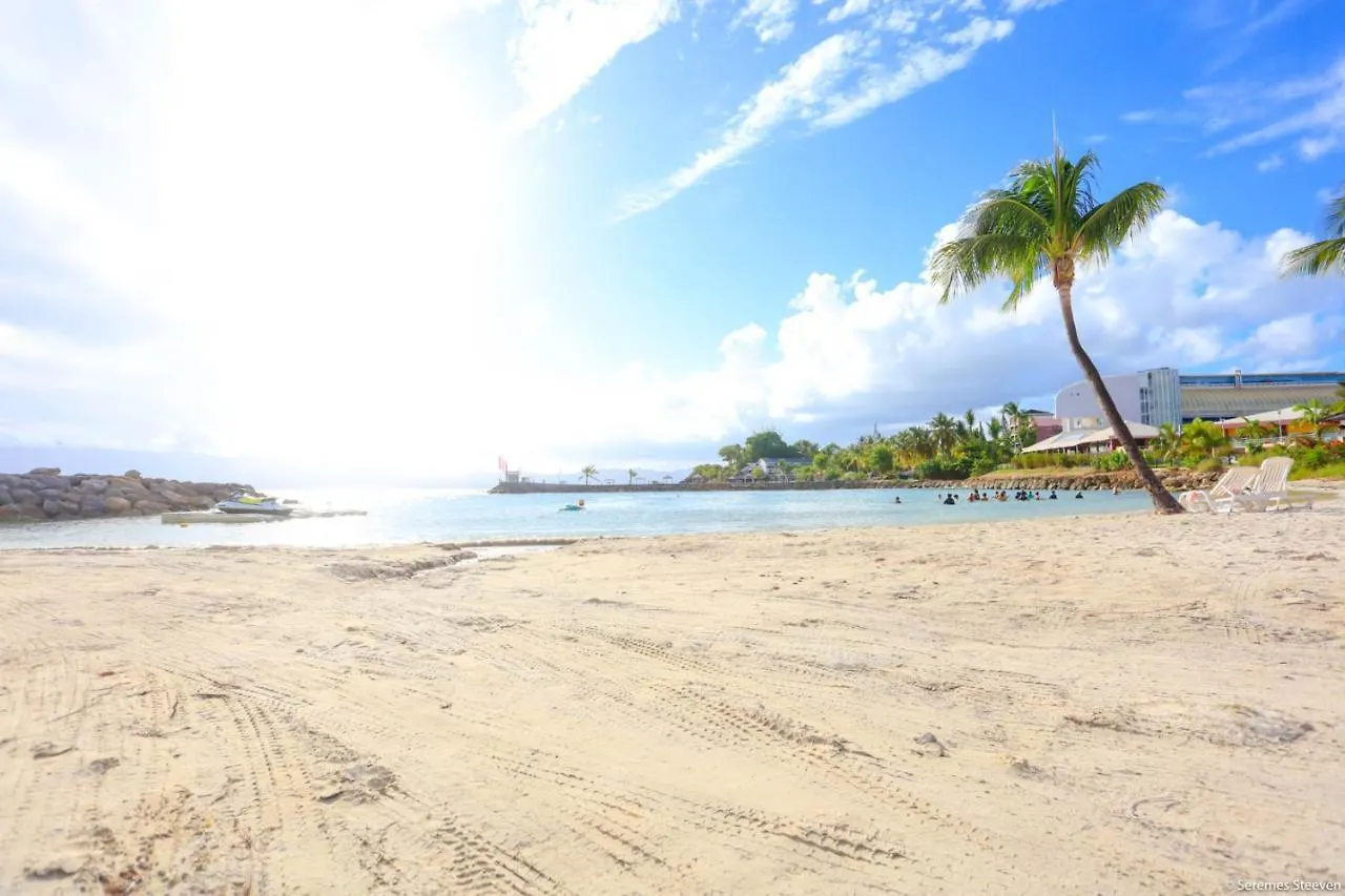 Studio Chic Avec Son Acces Plage Et Sans Coupure D'Eau Le Gosier  Apartment