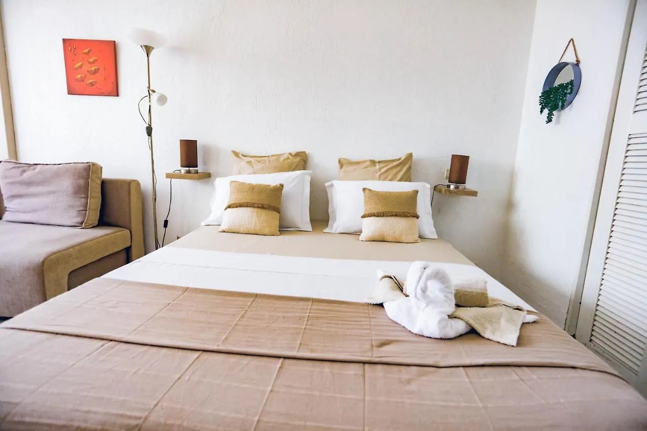 Studio Chic Avec Son Acces Plage Et Sans Coupure D'Eau Le Gosier  Le Gosier (Grande-Terre)