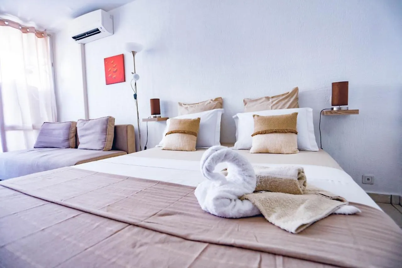 Studio Chic Avec Son Acces Plage Et Sans Coupure D'Eau Le Gosier  Apartment Le Gosier (Grande-Terre)