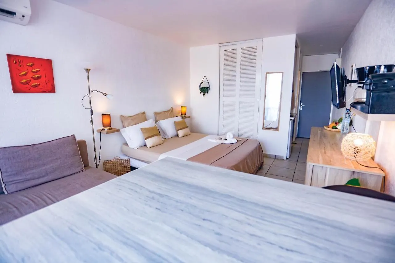 Studio Chic Avec Son Acces Plage Et Sans Coupure D'Eau Le Gosier  Apartment Le Gosier (Grande-Terre)
