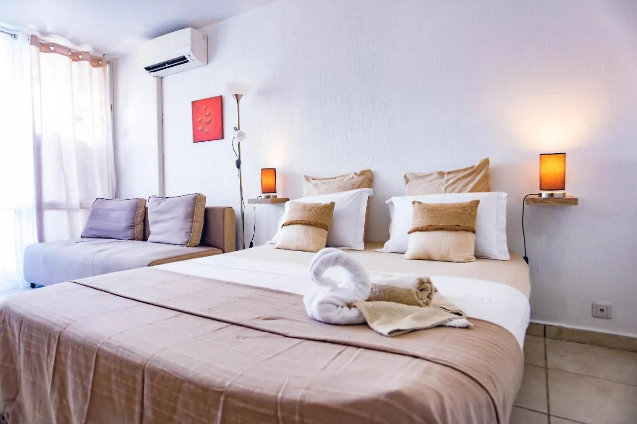 Studio Chic Avec Son Acces Plage Et Sans Coupure D'Eau Le Gosier  Le Gosier (Grande-Terre)