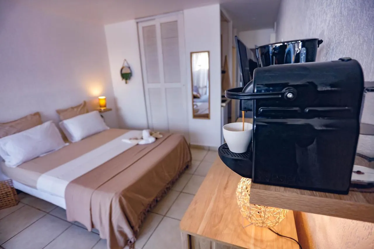 Studio Chic Avec Son Acces Plage Et Sans Coupure D'Eau Le Gosier  Le Gosier (Grande-Terre)