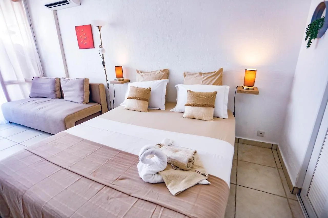Apartment Studio Chic Avec Son Acces Plage Et Sans Coupure D'Eau Le Gosier  Guadeloupe