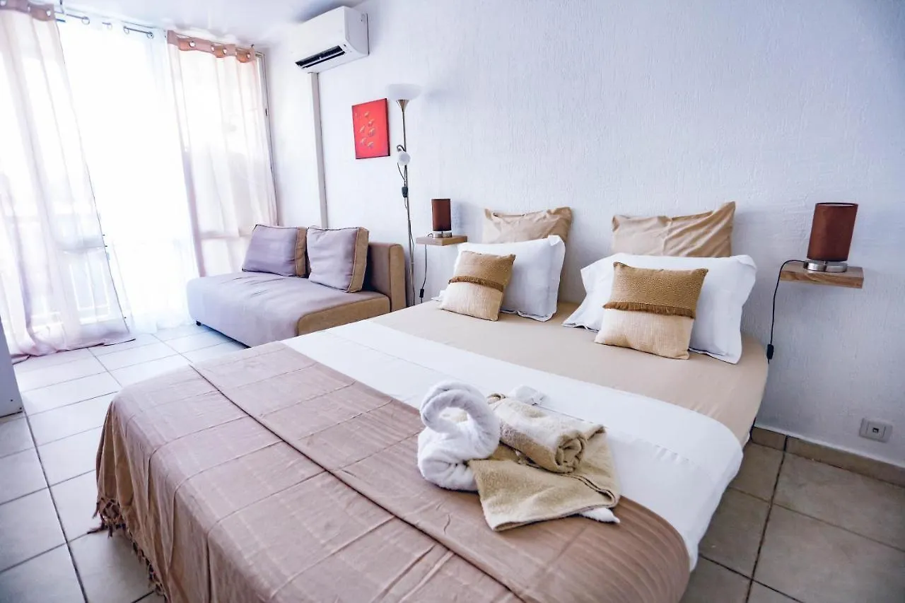 Apartment Studio Chic Avec Son Acces Plage Et Sans Coupure D'Eau Le Gosier
