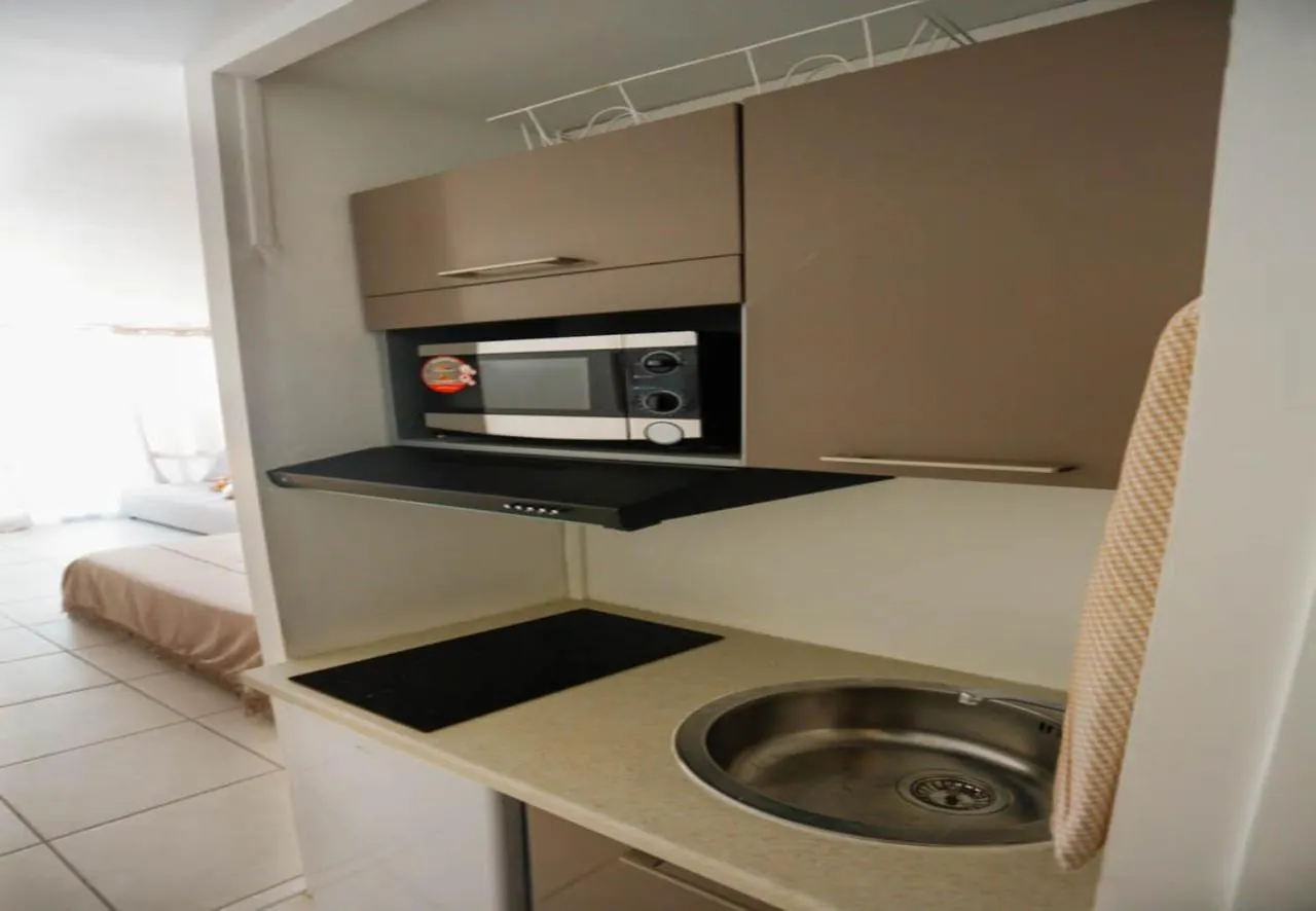 Studio Chic Avec Son Acces Plage Et Sans Coupure D'Eau Le Gosier  Apartment Le Gosier (Grande-Terre)